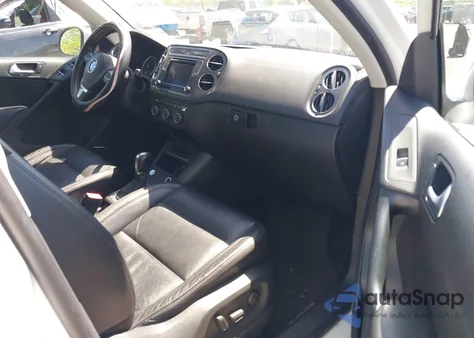 2016 Volkswagen Tiguan Sel z USA, uszkodzony, nr VIN WVGBV7AX7GW514400